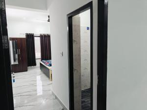Group Stay - Non AC Room Near IIM College