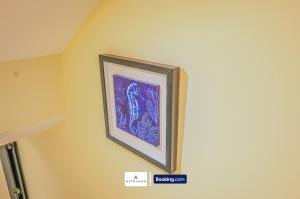 Deja Blue by AltoLuxoExperience Short Lets & Serviced Accommodation With Free Parking