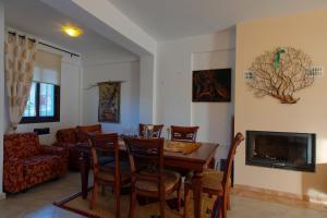 Hemera House Minthi