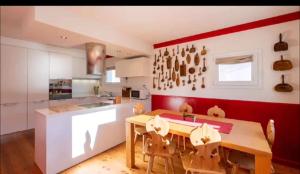 Beautiful Red, La Punt Chamues - Engadin