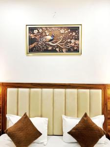 HOTEL KAILASH REGENCY - Luxury Rooms Near Railway Station and Bus Terminal Ludhiana