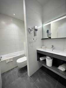 Hotels Le Relais de la Sans Fond : photos des chambres