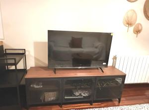 Reformado con Piscina y Jardín