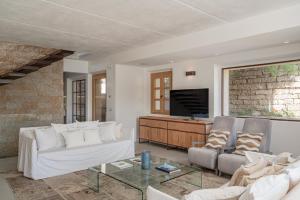 Villa dell800 con Jacuzzi Privata - San Pantaleo