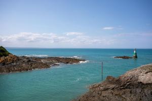 Appartements T2 avec terrasse proche plages : photos des chambres