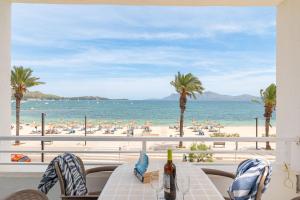 Beachfront Apartment Sivella by Sealand Villas