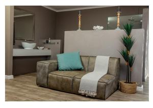 Nine on Uys street B & B