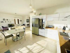 Apartment Center Sea View Garage Conciergerie