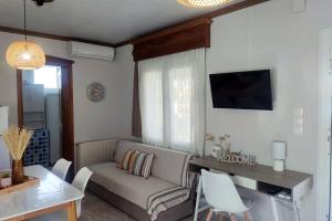 Nikis House