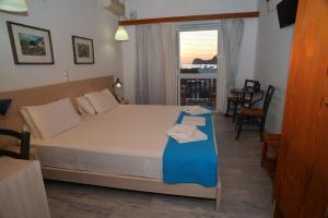 Stefos Rooms Syros Greece