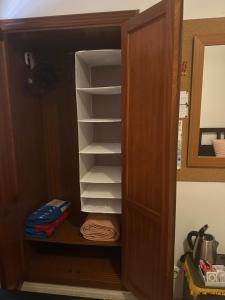 Habitacion doble con baño entrada privada para huéspedes