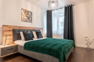 Pure Home Premium Apartments - Free Parking & AC