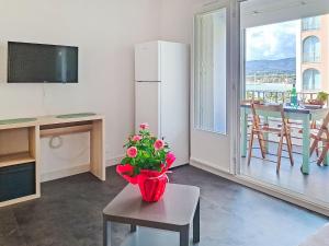 Apartment Diamant bleu by Interhome