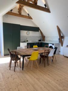 Maisons de vacances Gite 8-10 pers, 4 chambres, billard, jardin : photos des chambres