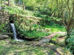 Maisons de vacances Holiday Home Le moulin de Glenn by Interhome : photos des chambres