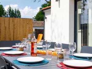 Maisons de vacances Holiday Home Le Pre Tarin by Interhome : photos des chambres