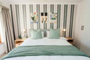 17 Dicks Street Clubhouse