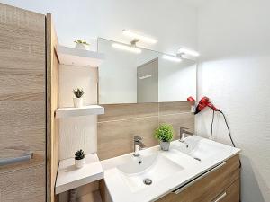 Maisons de vacances Holiday Home Maison Valoma by Interhome : photos des chambres