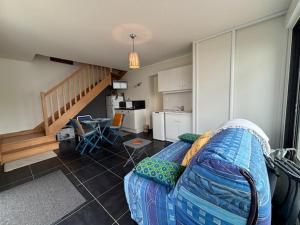 Appartement rénové à Royan, proche plage, terrasse, parking privé - FR-1-494-102