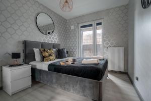 Pure Home Premium Apartments - Free Parking & AC