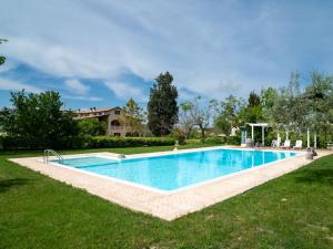 Apartment Grappolo Rosso by Interhome