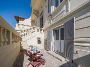 Apartment appartamento Brezza Marina by Interhome