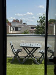 Le Rooftop - Terrasse vue Cathédrale - Netflix