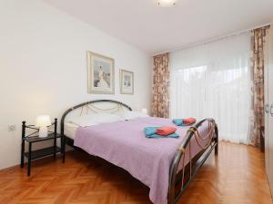 Apartment Apartmani Pintar-2 by Interhome