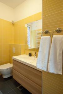 City Lights Apartment