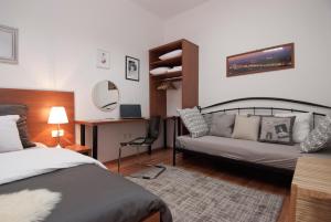 City Lights Apartment