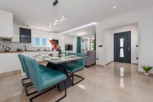 Villa Chivas ZadarVillas