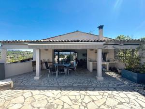 Appartements Rives d-Azur : photos des chambres