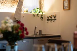 Dimora La Sapienza - Historical Apt - ItalyWeGo