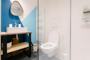 B&B / Chambres d'hotes Les 9 Neves, Restaurant & Chambres d-hotes : Chambre Deluxe Double ou Lits Jumeaux