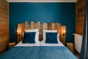 B&B / Chambres d'hotes Les 9 Neves, Restaurant & Chambres d-hotes : photos des chambres