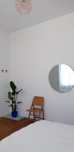 Maisons d'hotes Chambre d-hote lumineuse et elegante Bordeaux Centre : photos des chambres