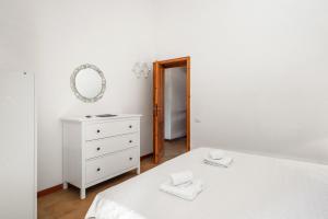 Exclusive Sea Terrace Apt Panoramic Sea View