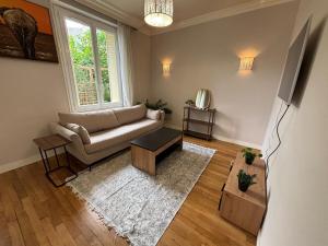 Appartements Grand T3 90m2 Haussmanien avec suite en centre ville et parking TOUT inclus : photos des chambres