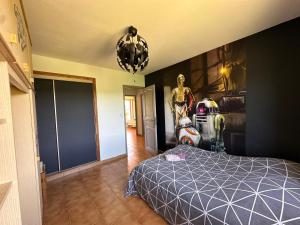 Appartements La Dolce Vita Haut de villa avec jardin terrasse barbecue babyfoot parking entre Aix et Marseille : photos des chambres