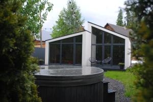 Richkas Chalet котедж з чаном-джакузі