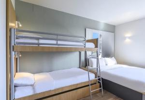 Hotels B&B HOTEL Orange : photos des chambres