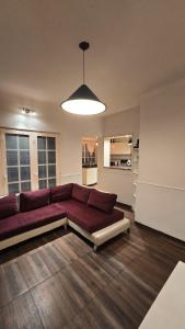 Cómodo departamento 2 dormitorios con jardín sobre Avenida Libertador