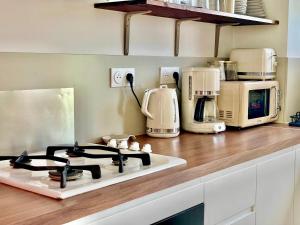 La Maison Rose - Côté Terre by Melrose