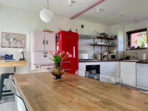 Maisons de vacances La Maison Rose - Cote Terre by Melrose : photos des chambres