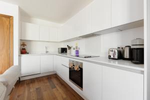 Cosy 2BR Flat, West Hampstead, 4 mins to Tube