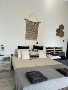 Giorgos concept suites THEA