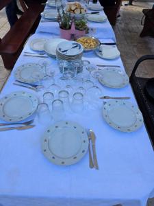 By Osibov Private Holiday Home for Families and Groups with Pool