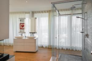 Edelweiss Mountain Suites 06-08