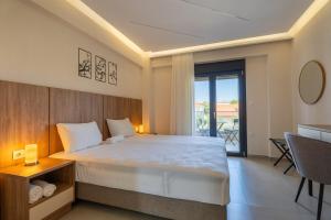 SithoniaRS Avina Luxury Maisonette