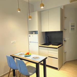 SEAL of Knight - Castle View - Downtown near the Beach